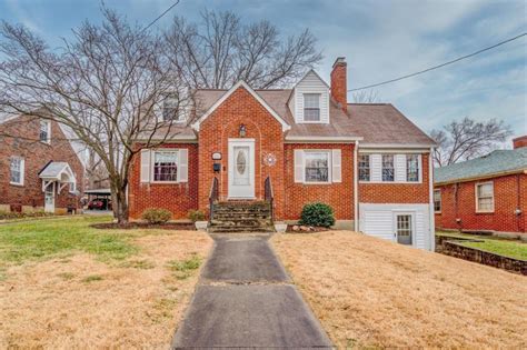 Realtor.com roanoke - Belmont, Roanoke, VA real estate & homes for sale. Homes for sale in Belmont, Roanoke, VA have a median listing home price of $138,568. There are 23 active ...